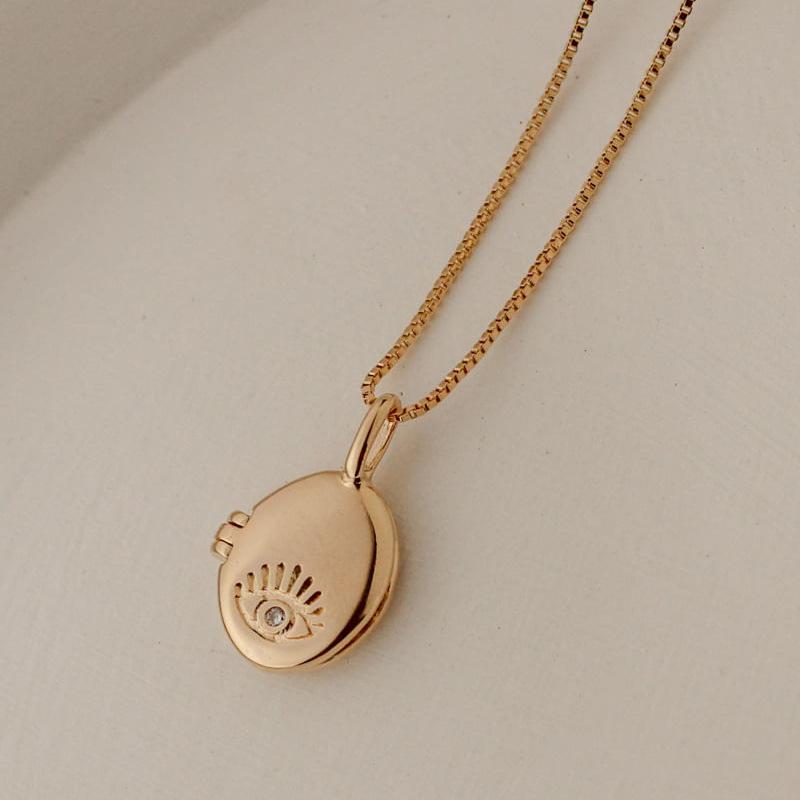 

Personalized Necklace Open And Close Eye Album Pendant Bracelet Collarbone Chain Necklace Electroplated Gold Color Retention