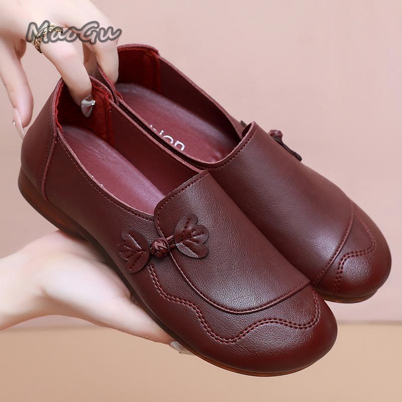 Fashion New Fashion Mom Shoes Slip on Soft Sole Low Heel Loafers Comfortable Casual Shoes for Women's Spring Autumn Zapatos De Mujer 35