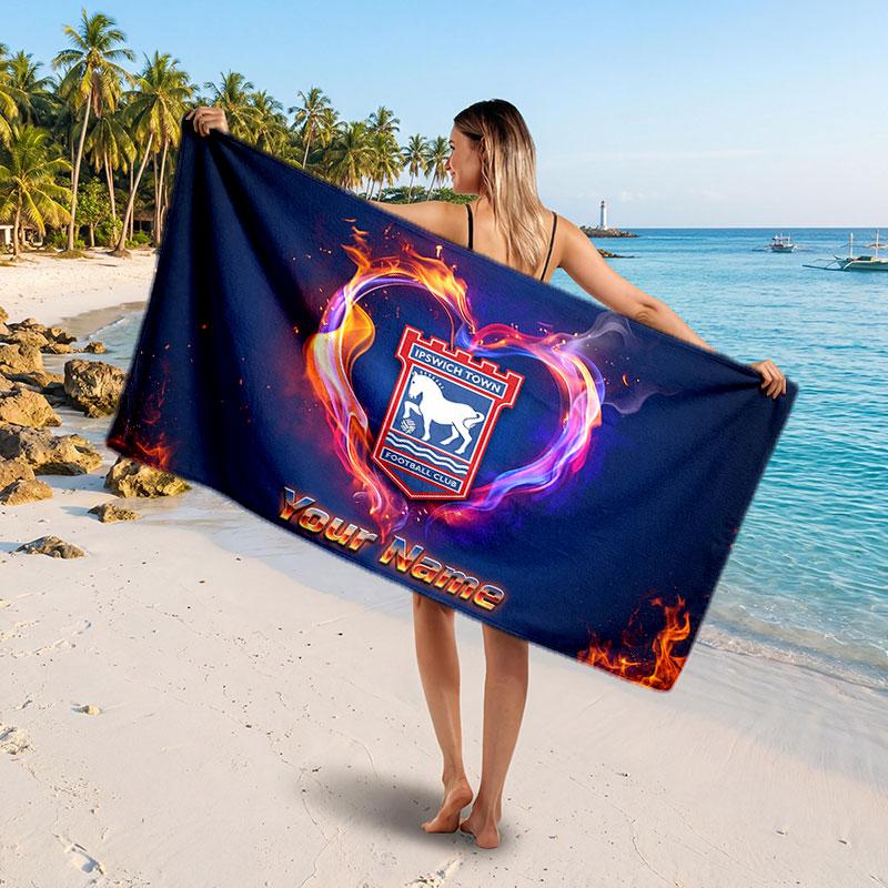 Ipswich Town Benutzerdefiniertes Strandtuch, Personalisierter Name Textdruck, Fußballlogo Weiches Schnelltrocknendes Handtuch Urlaubsgeschenk