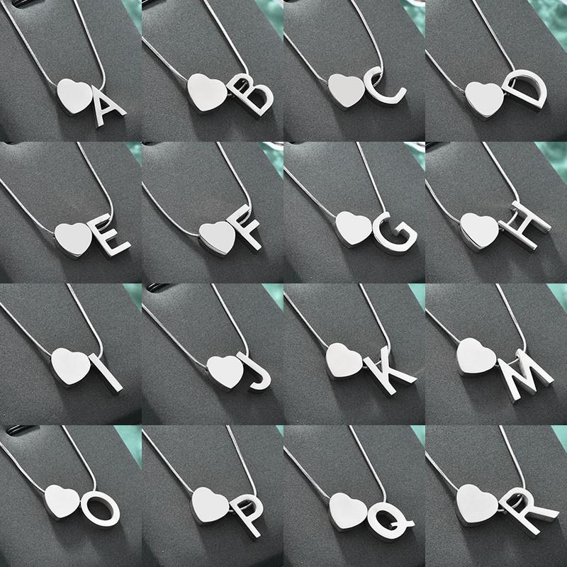 Elegante Colar com Pingente de Coração com Alfabeto Personalizado em Aço Inoxidável para Mulheres