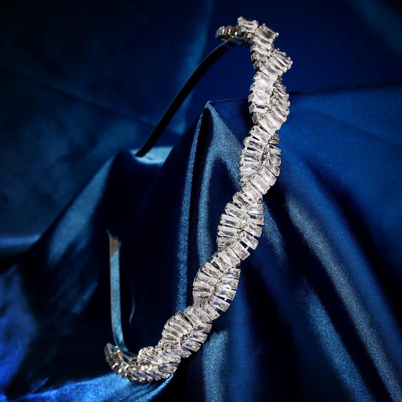 Korean Style Light Luxury Zircon Headband Temperament Birthday Photo Studio Hair Accessories Fashionable Bride Wedding Dress Headwear
