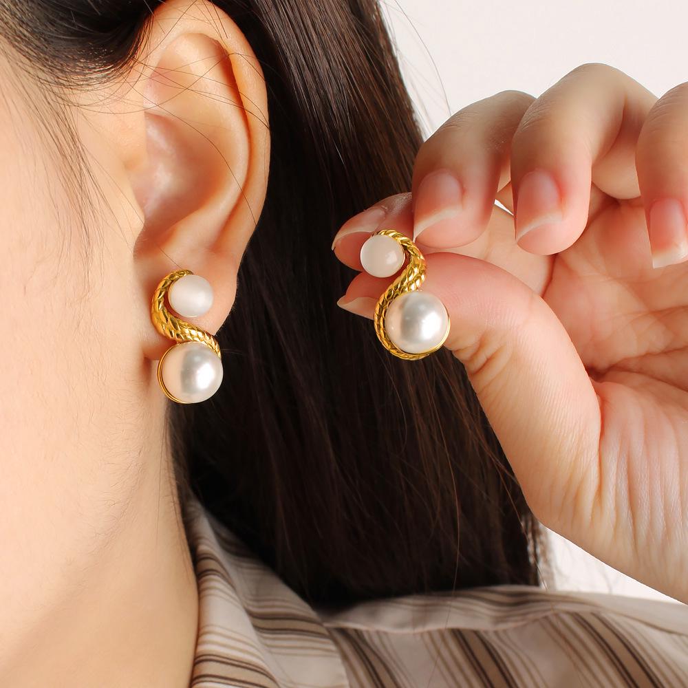French Style Pearl Spiral Wave Titanium Steel Earrings