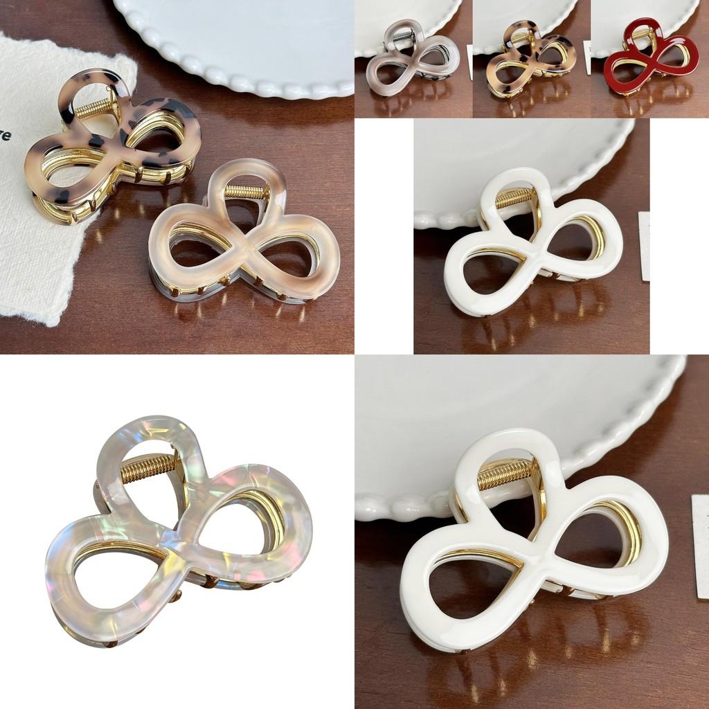 Handmade Aesthetic Hair Clutch Clip Featuring Beautiful Bow Pattern For Modern Women's Fashion