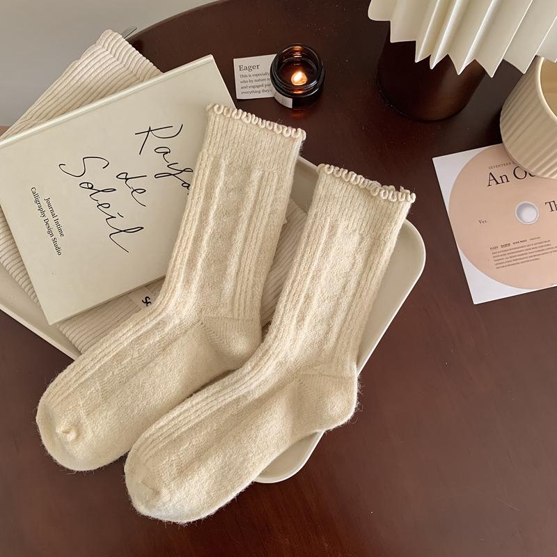 Autumn And Winter Wool Socks Children'S Love Lace Tube Socks Women'S Fungus Edge Japanese Stacking Socks Cashmere Women'S Socks