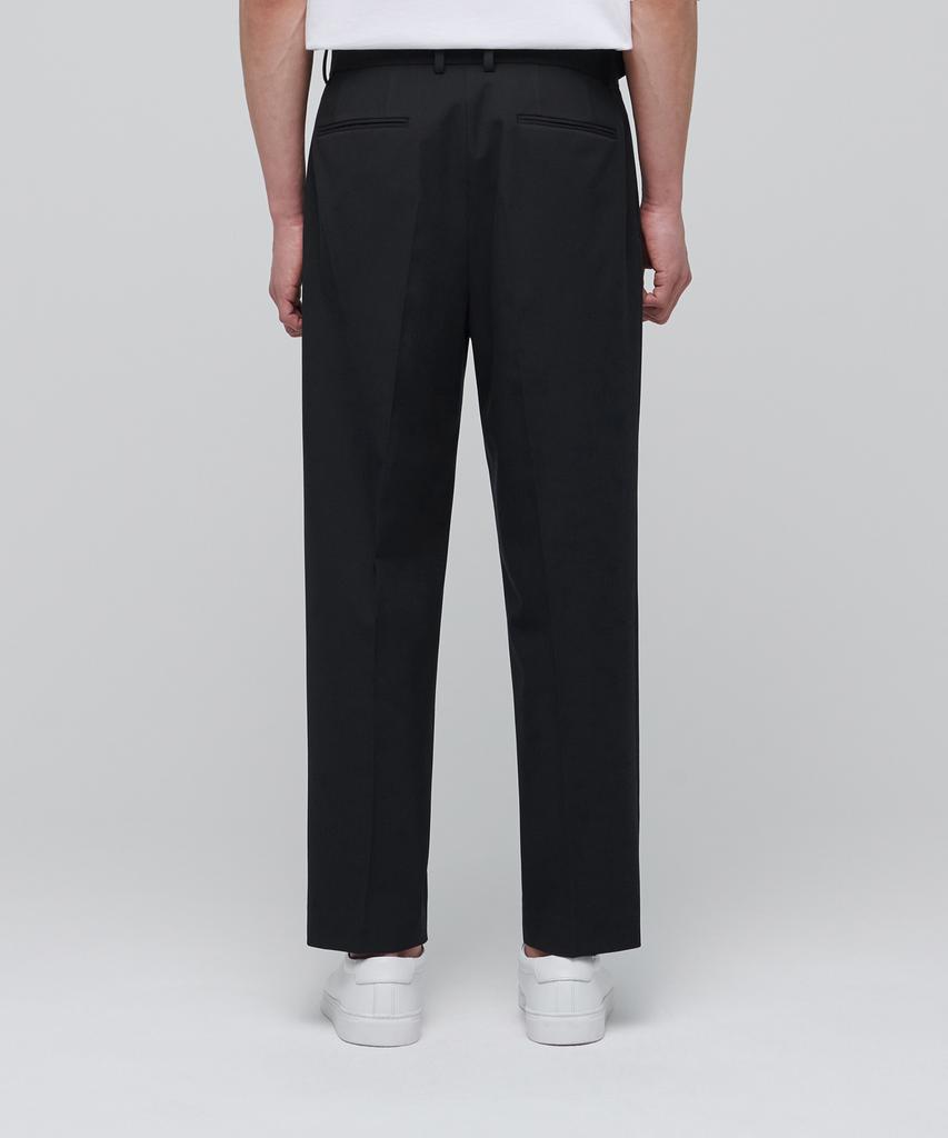 MUSINSA STANDARD Tapered Gurkha Slacks [Black]