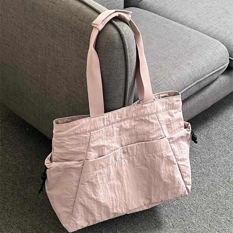 Bag women's large-capacity spring and summer new women's sports simple and versatile portable shoulder bag