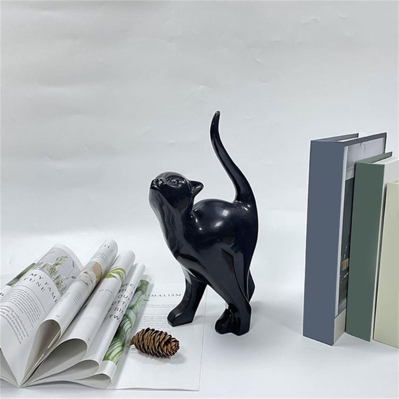 Unique Resins Cats Figurine Artistic Animal Statue Home Accent Decors Perfect Gift for Kitten Owners and Collectors