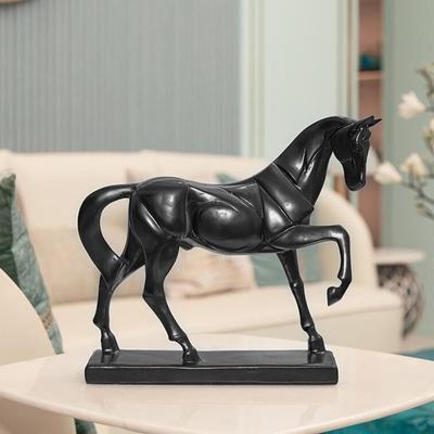 Socha koně pro elegantní interiérový design