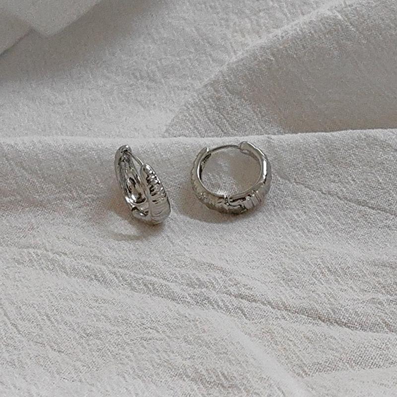 Fashion Simple Smooth Metal Hoop Earring Charm Women Trendy Vintage Party Accessories Gifts Handmade Jewelry