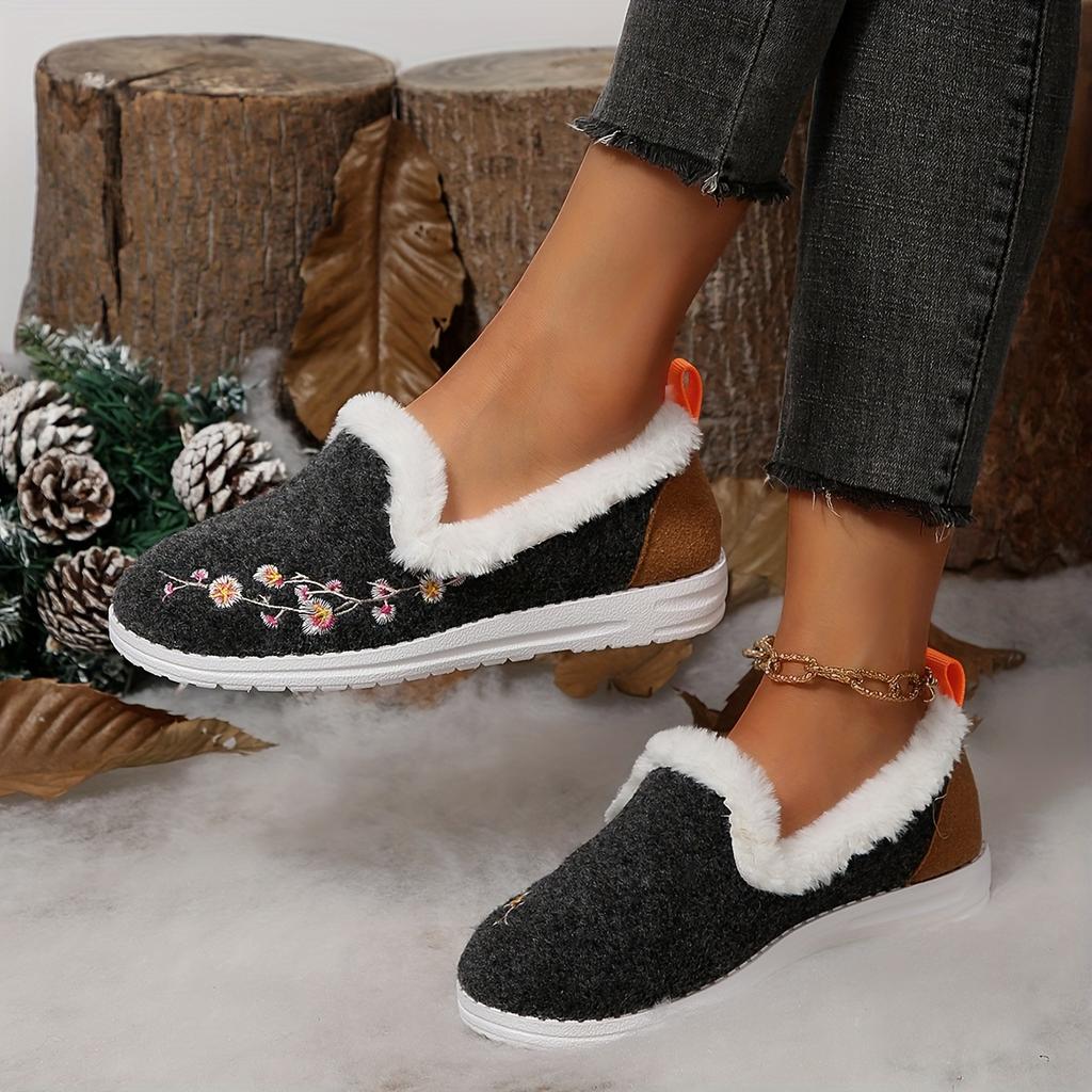 Winter Cute and Fashionable New Women'S Velvet Women Shoes Comfortable, Soft, Warm, and Fashionable Women Single Shoes