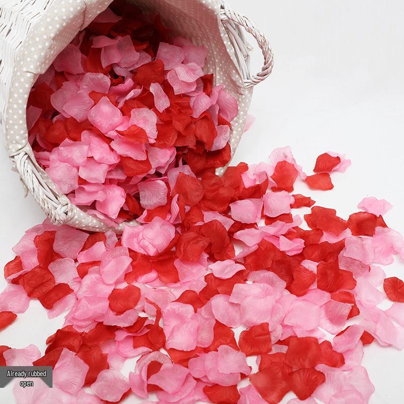 Romantische Hochzeits-Verlobungsdeko: Rote Rose Simulierte Blütenblätter