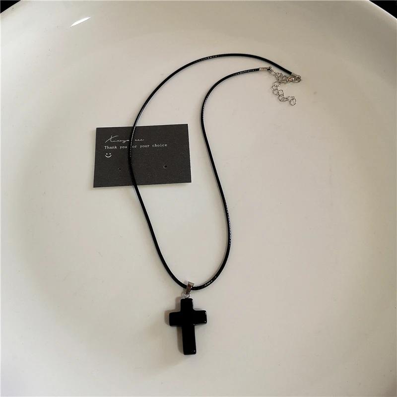 

Punk Gothic Red Glass Cross Heart Pendant Pearl Necklace For Women Men Hip Hop 90s Short Choker Charms Jewelry Accessories