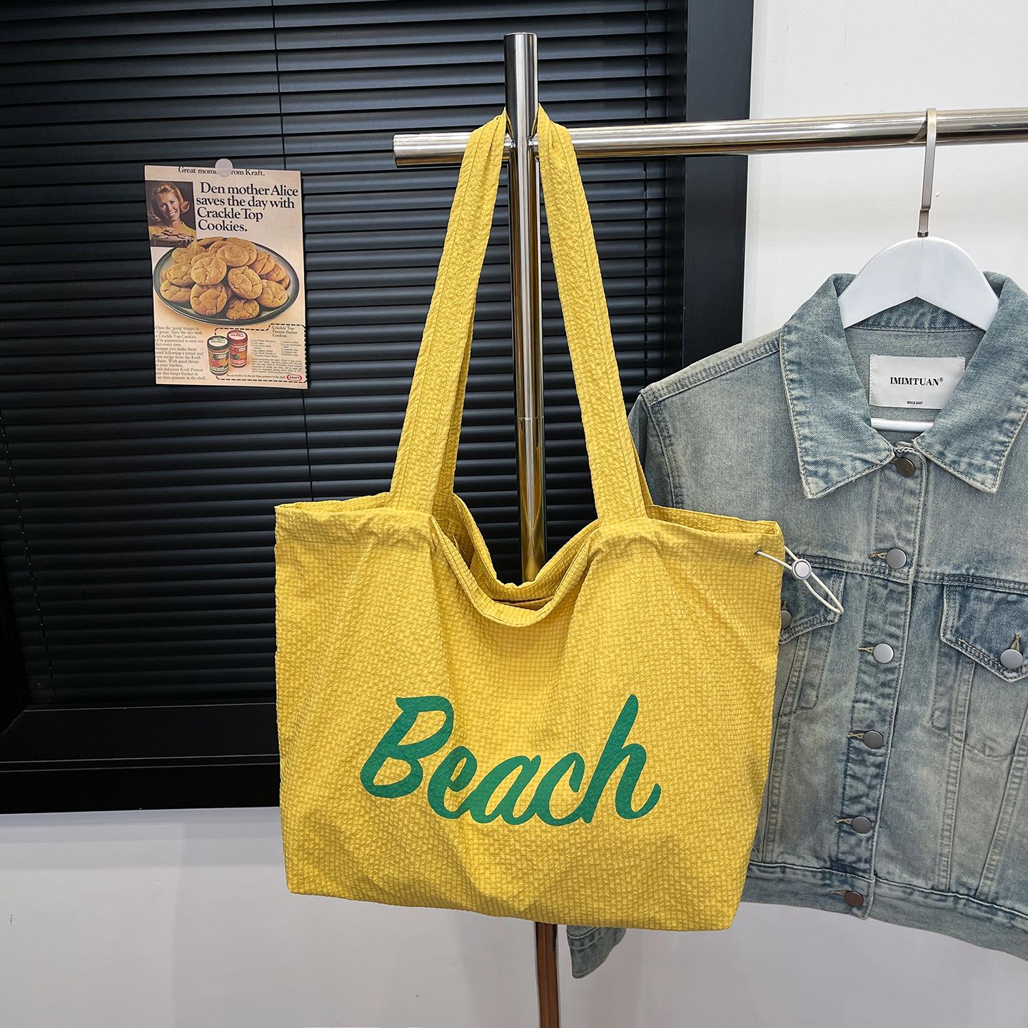 

Корейская версия новой повседневной сумки-тоут большой вместимости с принтом букв, легкая дорожная универсальная сумка через плечо в ленивом стиле жёлтый