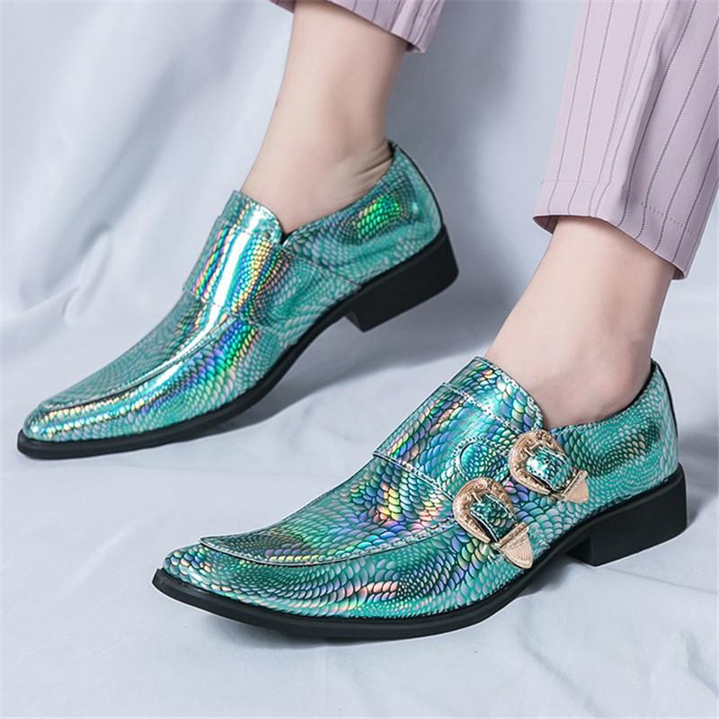 New Fashion Men's Charm Green Gold Pointed Mirror Snakeskin Leather Shoes Male Dress Wedding Prom Homecoming Loafers Footwear