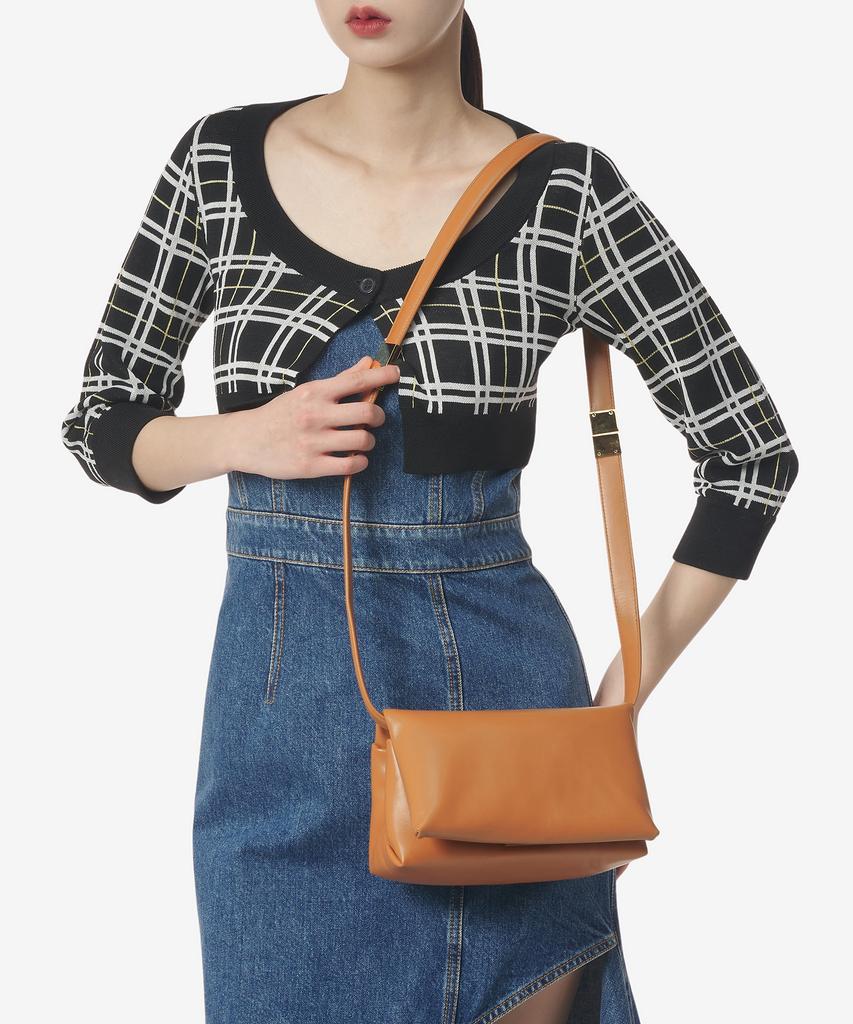 Marni Prisma Small Shoulder Bag - Biscuit / Sbmp0122Uop529800W78