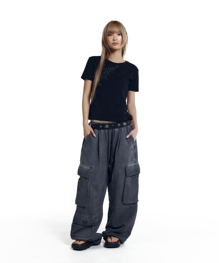 AAKAM Snap Gothic Half Top (Black)