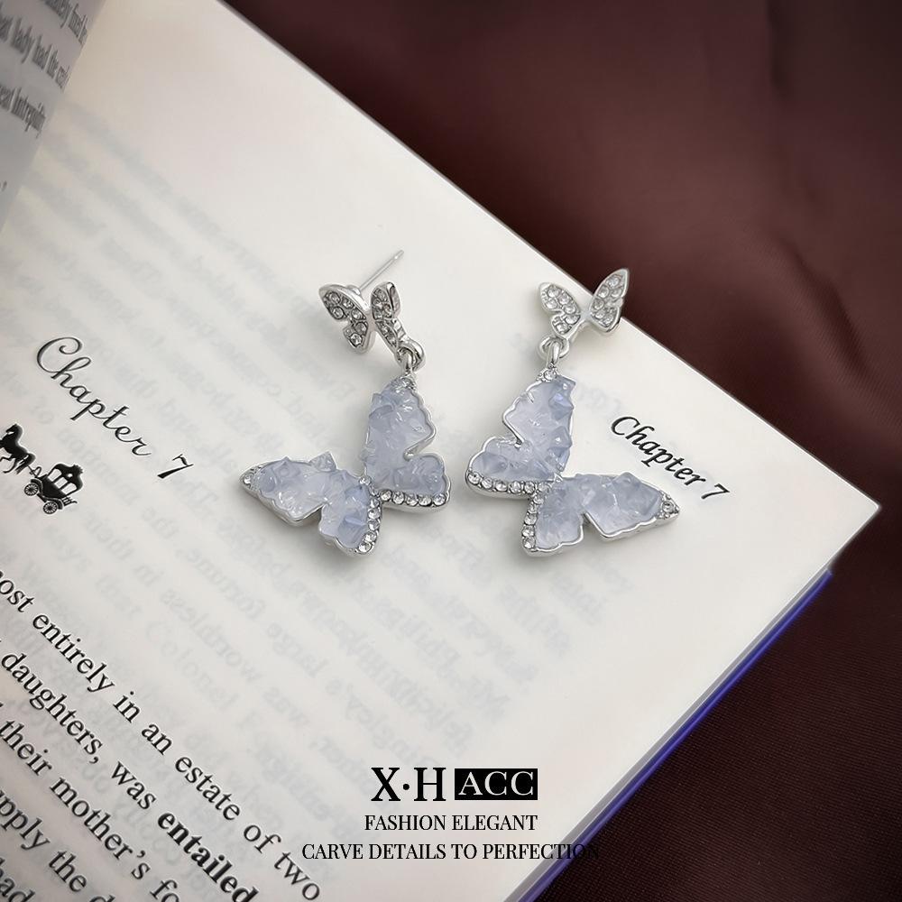 Simple Zircon Butterfly Earrings Light Luxury High-end Stud Earrings Temperament Fashionable Sweet Pearl Earrings Women