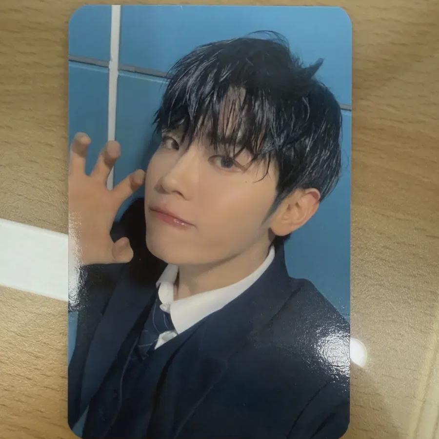 

Zerobaseone Is Popular, Mimi Costume, Yeokjogong Broadcast Photocard, Kim Taerae