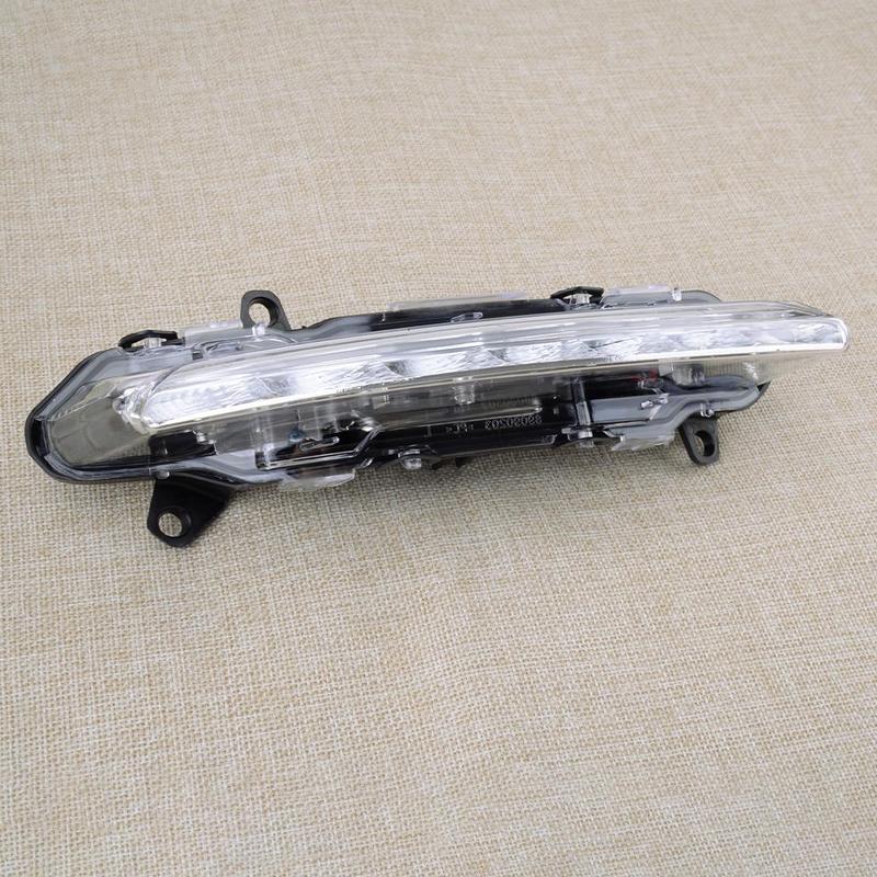 A2218201856 Front Right LED Bumper DRL Fog Light Fit For Mercedes Benz S W221 S350 S400 S450 S500 S550 S600 C250 C300 C350 R350