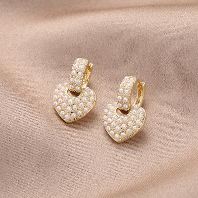 Mīlestības pilni pērļu auskari sievietēm, moderns un izsmalcināts temperaments, augstākās klases sirds formas auskari
