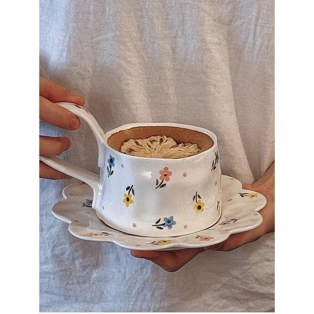 Ručně malovaný květinový keramický šálek, podglazurně barvený šálek na kávu