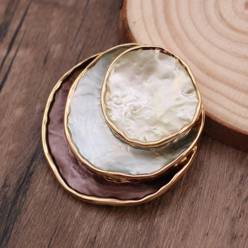 Heiß verkaufende emailierte geometrische Blume magnetische Brosche, modische kreative Blumenbrosche für Damen