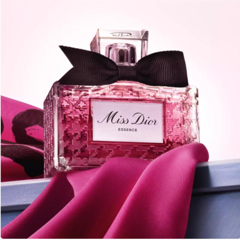 Dior Miss Dior Essence Essence De Parfum - Jammy, Floral And Woody Notes