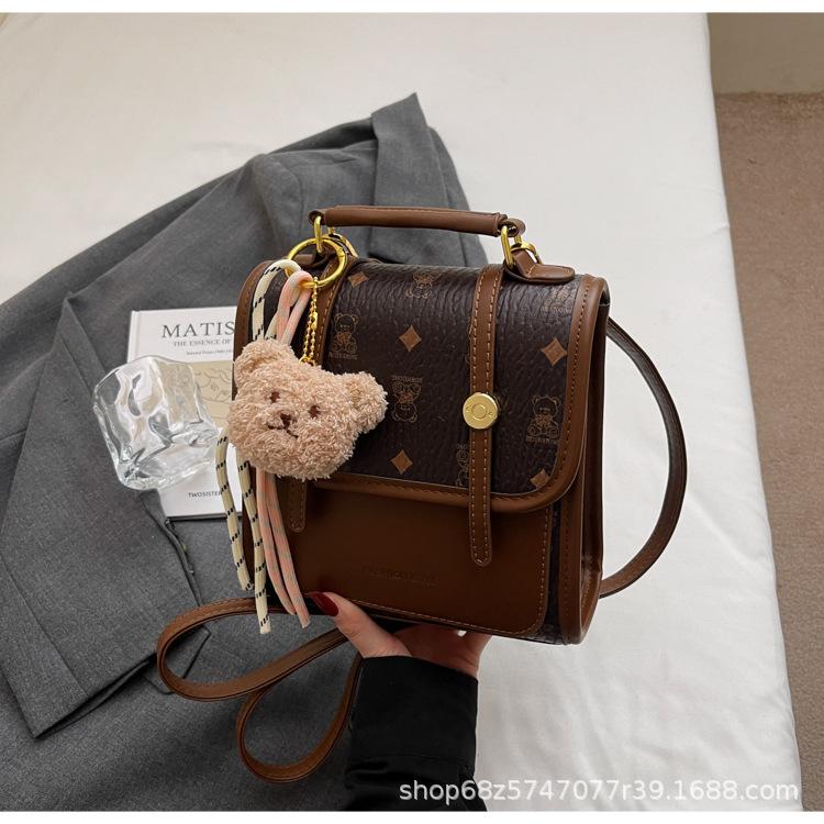 Student class backpack female Korean version retro fashion travel small backpack 2025 niche simple trend student bag