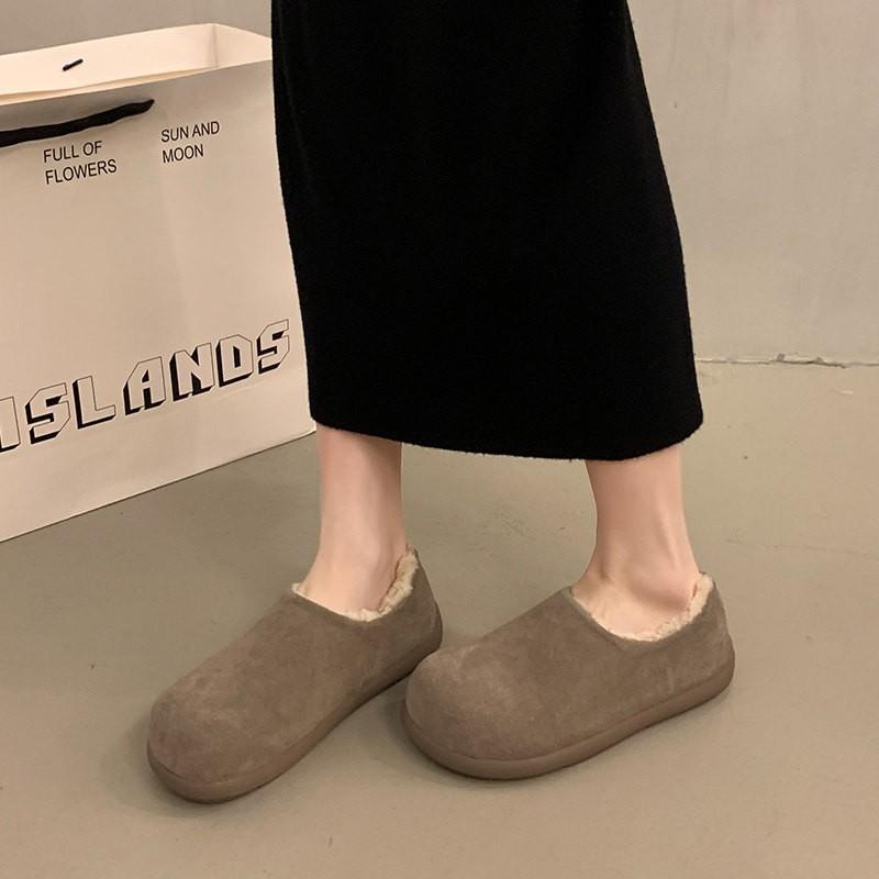 Small potato women's fur is integrated, new one-pedal all-inclusive fluffy shoes, and warm cotton shoes are worn outside in winter.