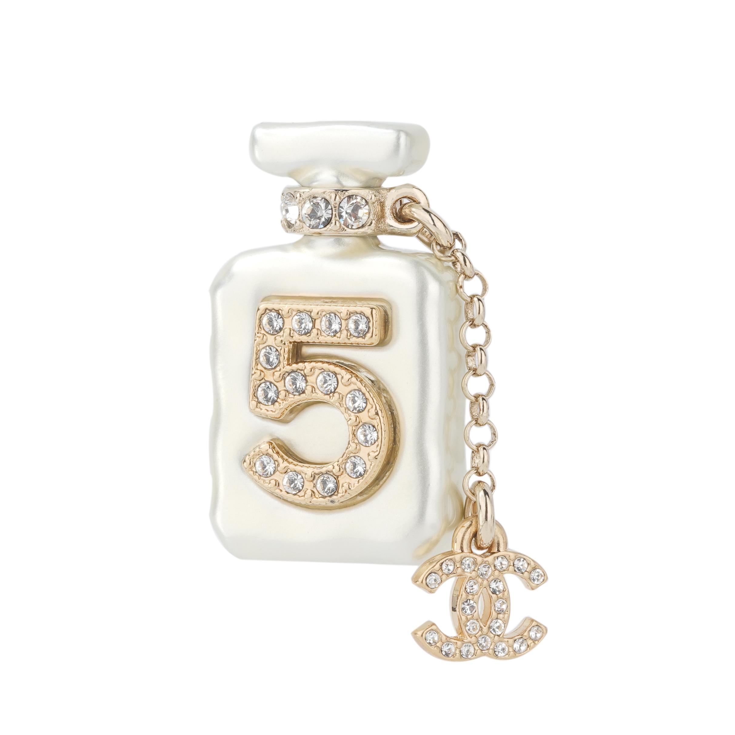 

Chanel Classic No. 5 Perfume Bottle Diamond Brooch Women brooch Gold Metal AB8478-B08262-NI490 Gold,F