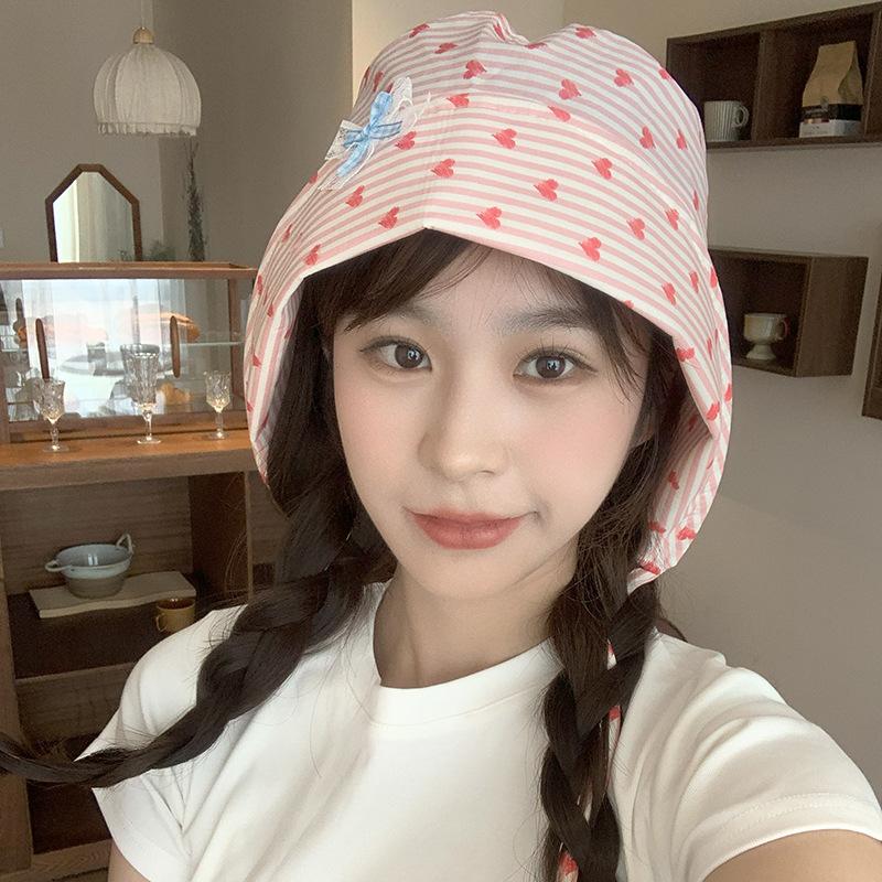 New Sweet Love Striped Fisherman Hat for Women In Spring and Summer Shopping Japanese Sweet and Versatile Face Showing Little Bee Lied Fisherman Hat