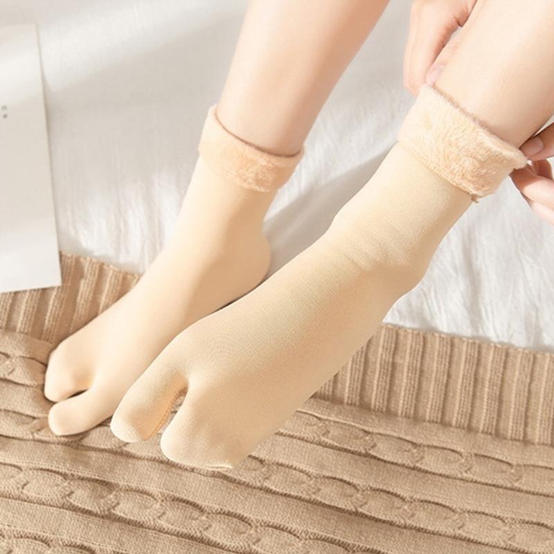 Plush Velvet Thicken Split Toe Socks Two Toe Mid-Calf Socks Winter Thermal Socks Floor Socks Japanese Tabi Socks Clogs Socks