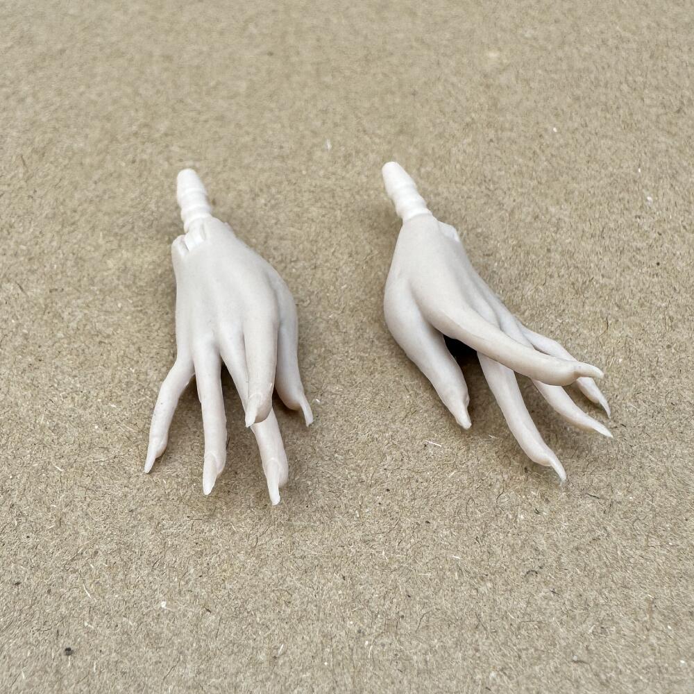 1 Paar MENGF Japan Weiß Ersatzhände Mit Langen Nägeln Verschiedene Gesten Universal Für 1/6 FR/IT Puppe DIY Maniküre