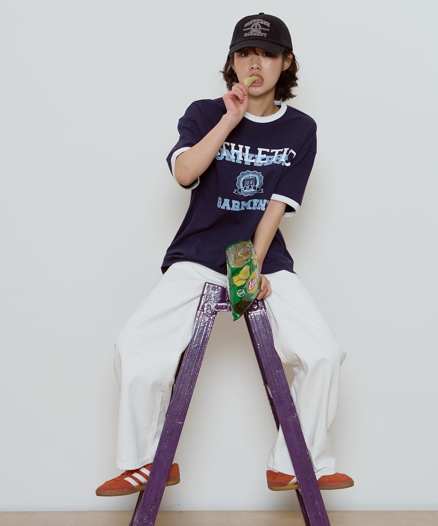 Yunibeoseugameonteu Ug Athletic Ringer T-Shirt_Navy