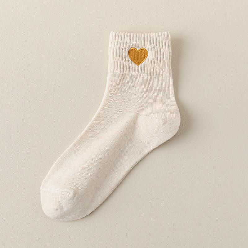 Women's Heart Embroidery Mid-Calf Cotton Socks – Solid Color, Sweat-Absorbing, Odor-Resistant, Ideal for Spring & Summer.