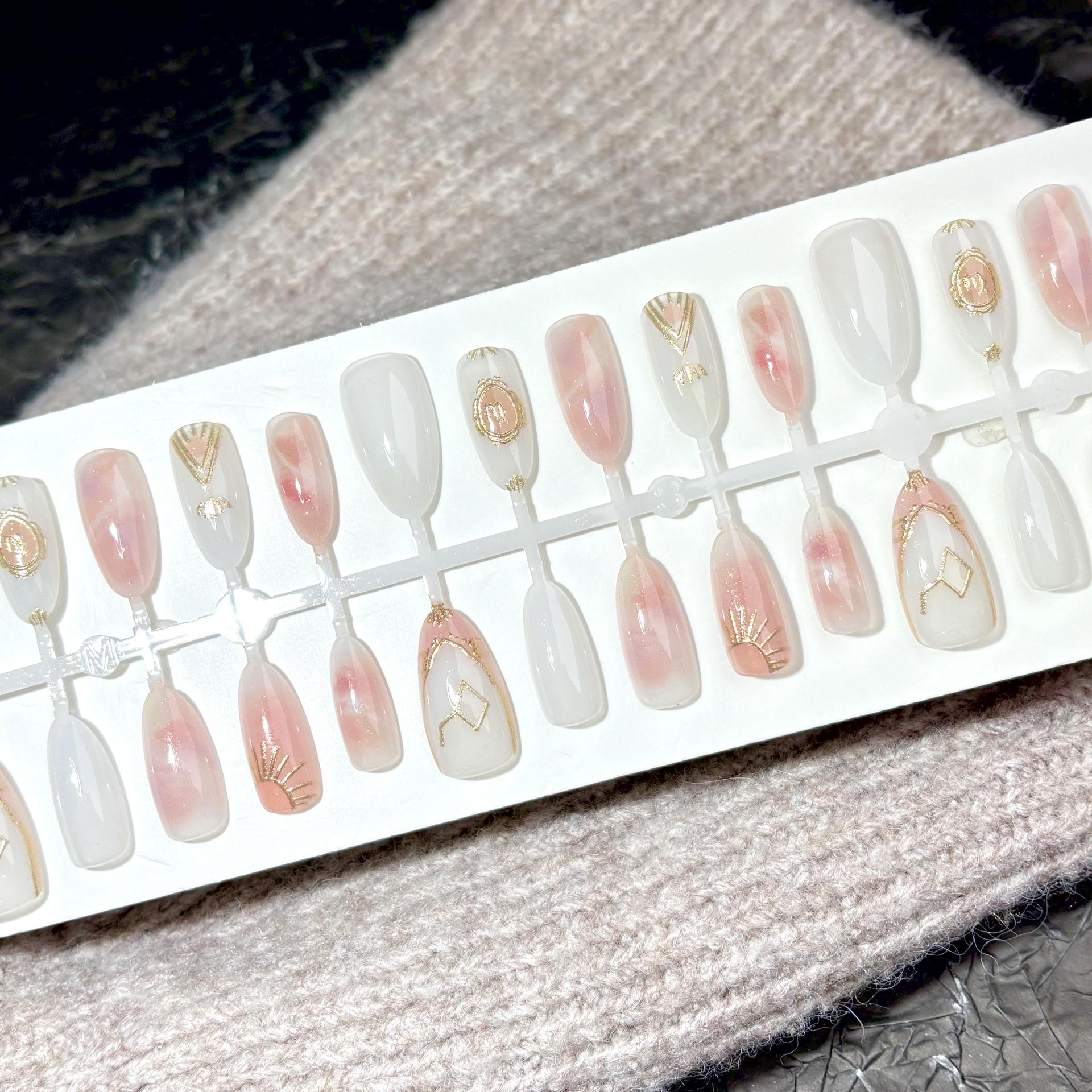 

Spring/Summer Pink Ombre Gilded Wearable Nail Art Patches - Xiaohongshu Style