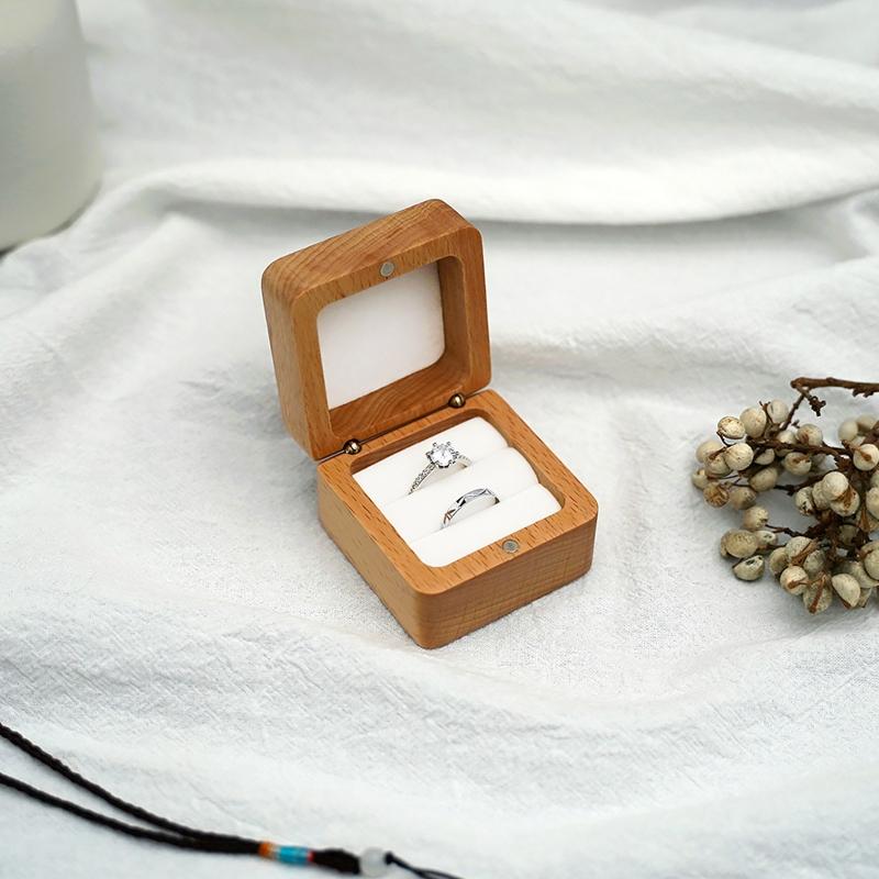 Natural Wooden Flip Ring Box Walnut Small Jewelry Display Box Engagement Wedding Jewelry Gift Box Easy To Carry