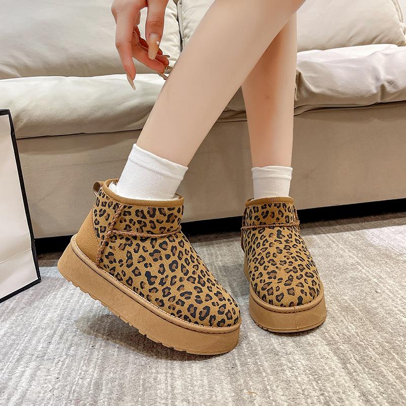 2024 Women's Velvet Thick Bottom Soft Bottom Leopard Pattern Winter Velvet Thick Leopard Pattern Flat Bottom Snow Boots