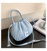 Fashion texture niche design shoulder messenger bag pleated portable small bag women's 2025 new drawstring bucket bag