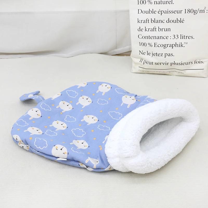Thickened Winter Pet Bed: Semi-Enclosed Warm House for Cats & Small Dogs