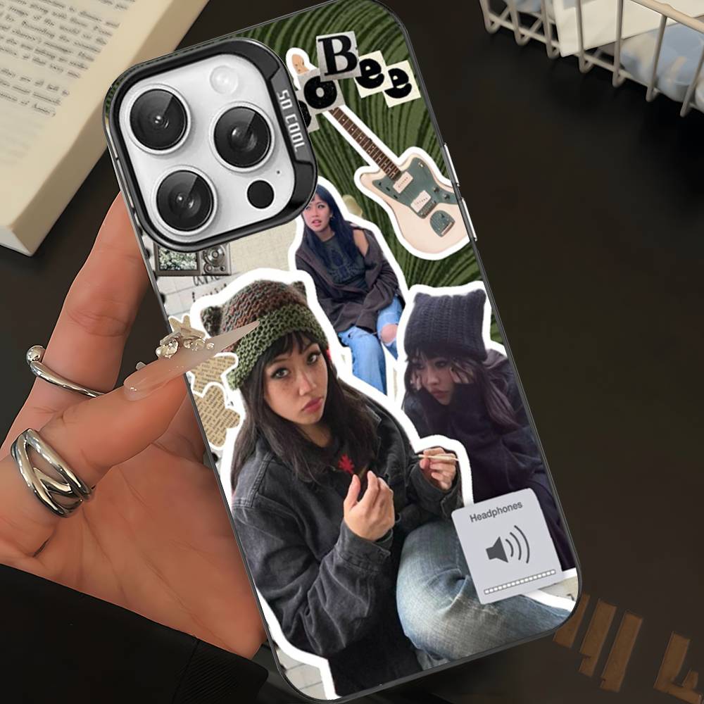 Singer B-Beabadoobee For IPhone 17 Pro Max 17 Air 16 Pro 15 14 13 12 11 Color Matte Protect Phone Case