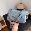 Popular niche bag women's summer new high-end textured messenger bag single shoulder armpit bag