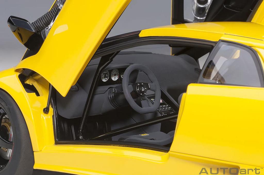 AUTOart Lamborghini Diablo SUPERFLY Hotový produkt 79147 1/18 SV-R ŽLUTÁ/Žlutá
