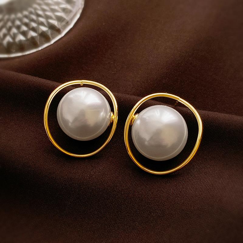 Imitation Pearl Irregular Silver Needle Earrings Real Gold Electroplating French Simple Geometric Earrings