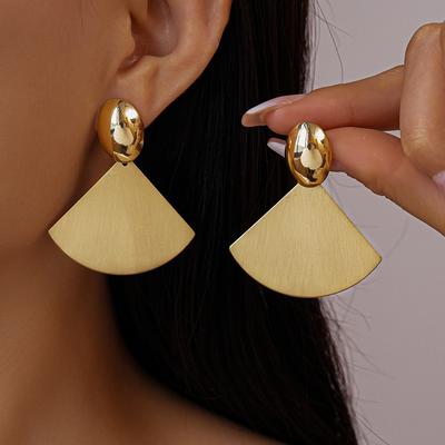 Heavy Industry Metal Fan Geometric Steel Needle Earrings Fashion Commuter Temperament Niche Earrings