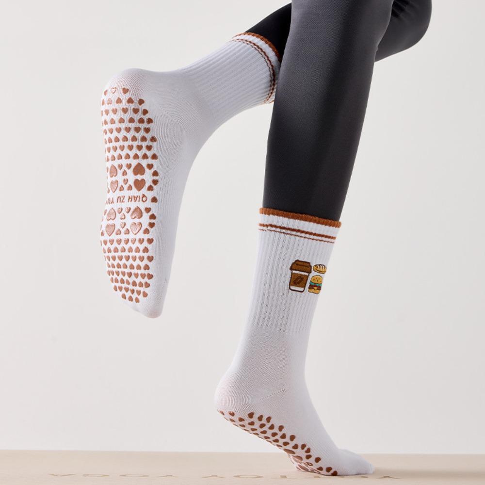 New Cotton Pilates Socks Harajuku Street Sweat-absorbent Yoga Socks Casual Breathable Cherry Embroidery Socks