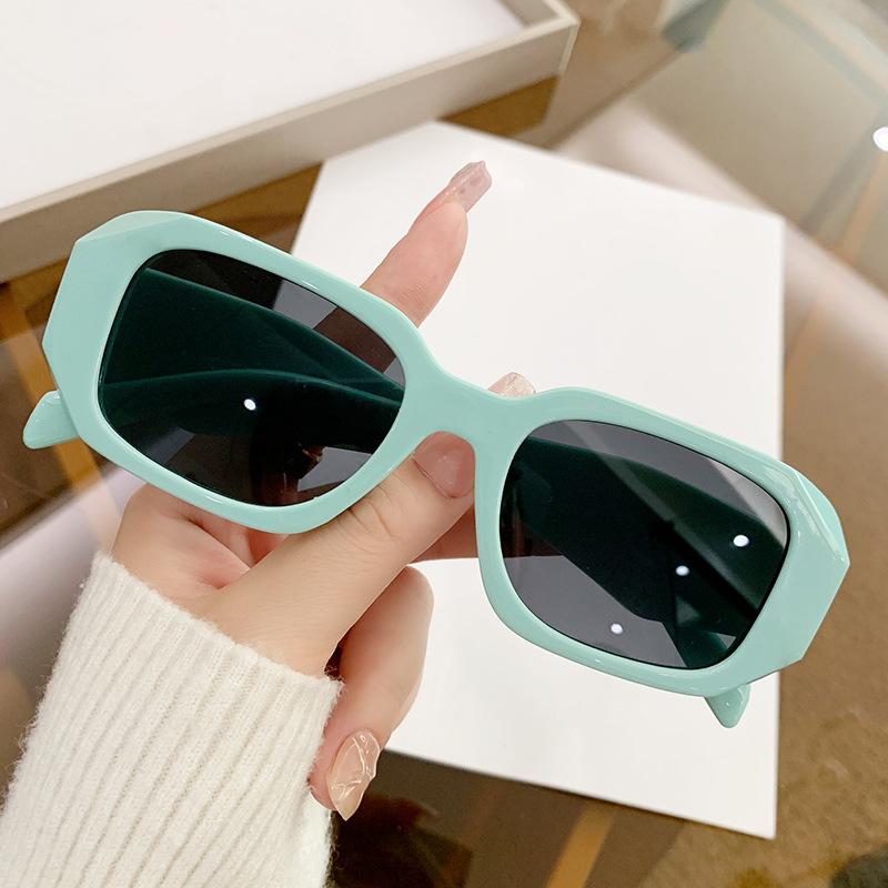 New Vintage Square Sunglasses Women Men Brand Rectangle Sun Glasses Female Oval Eyewear Oculos De Sol for Male Female Eyeglasses