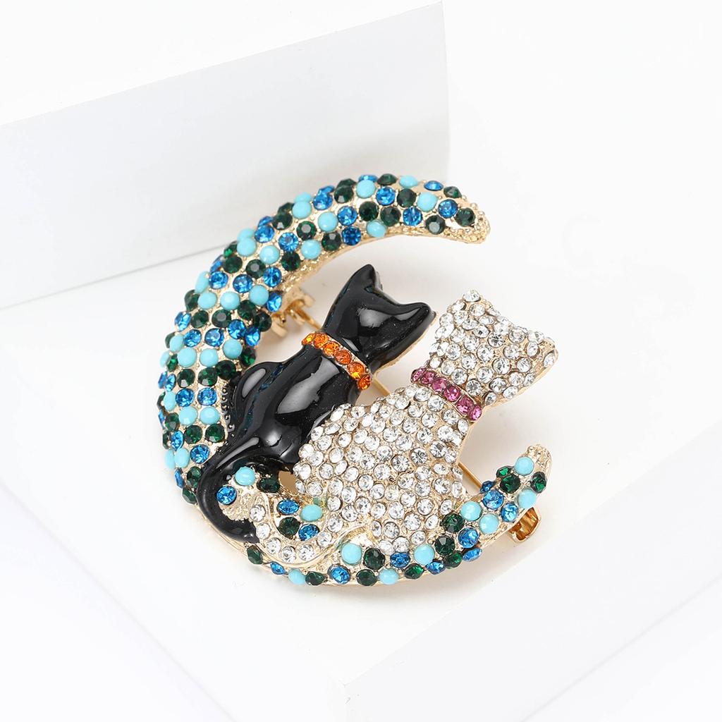 Fashion Alloy Rhinestone Cat Moon Viewing Brooch Versatile Temperament Women'S Clothing Corsage Jewelry Pin