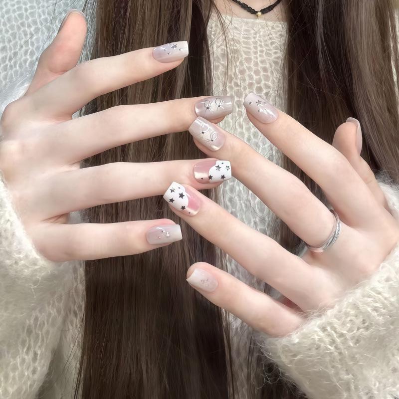 Cream Gradient Star Bow Nude Press-On Nails - Short, Gentle, Removable Nail Art Stickers