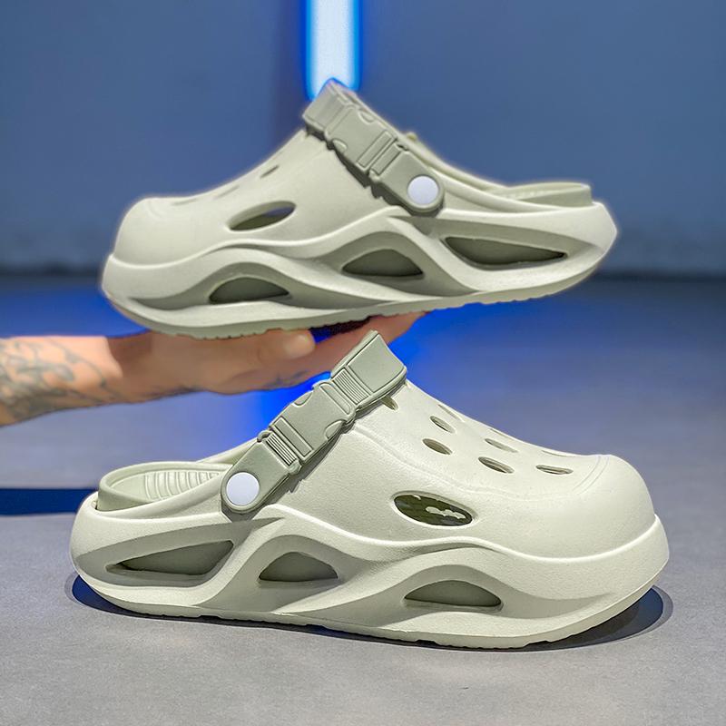 Fashion Men's Outdoor Slippers Sandals Beach Comfortable Slides Soft Clogs Men Casual Garden Shoes NEW Men Women Beach Sandals Slippers